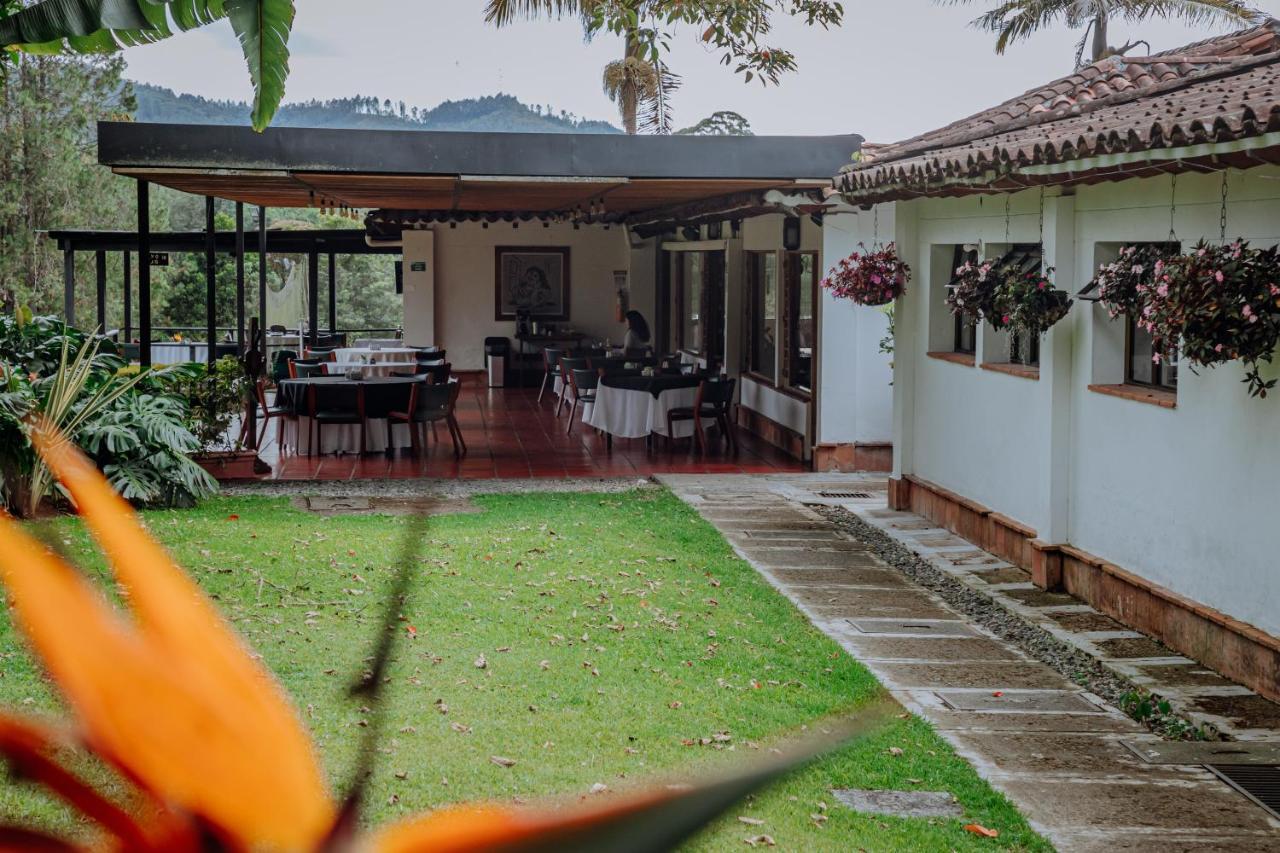 Club Campestre Hacienda Fizebad Hotel El Retiro  Esterno foto